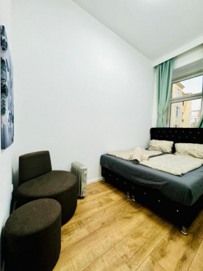 Cozy Private Room, Only 12Min Walk to Augarten